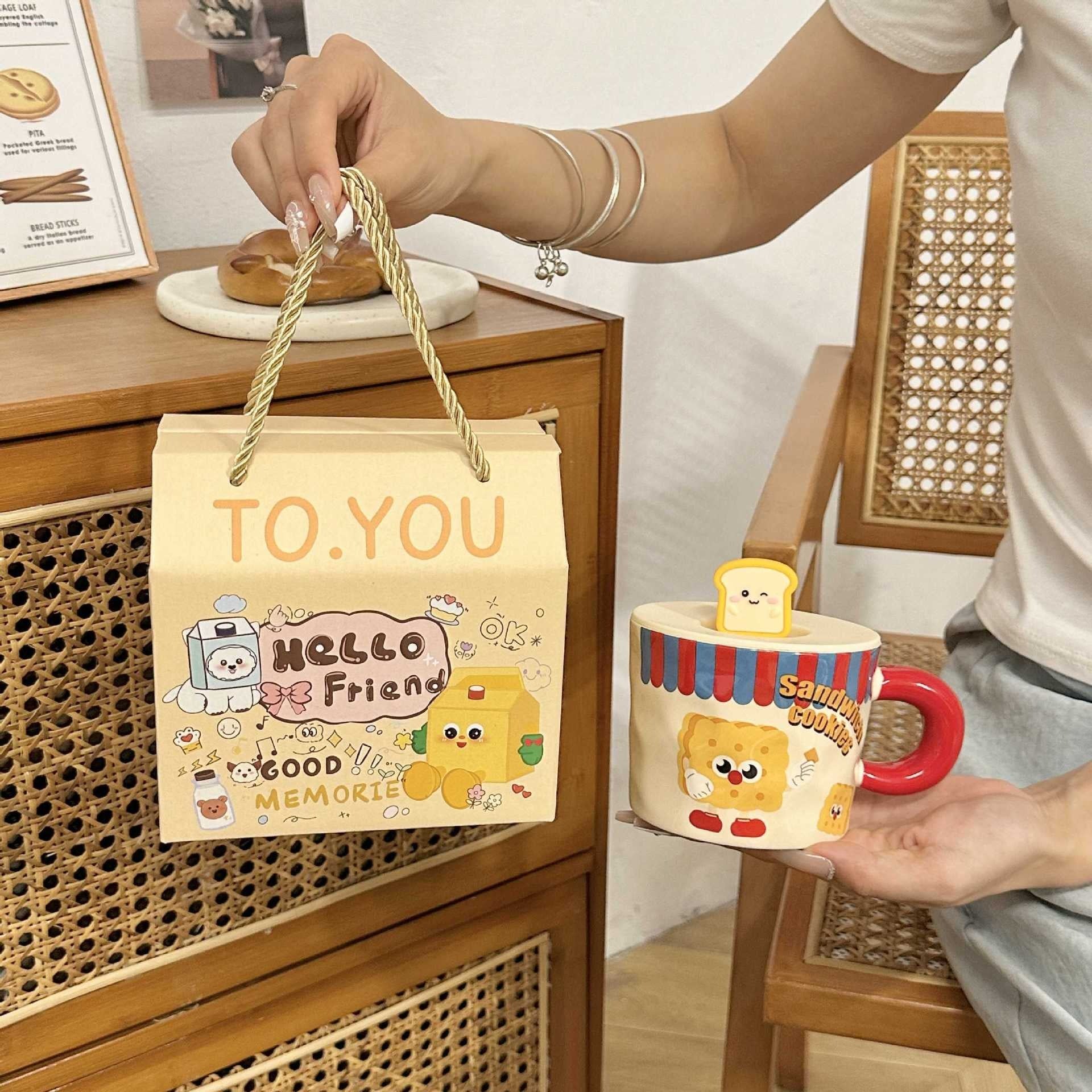 Cute Cartoon Cookie Porcelain Mug with Lid