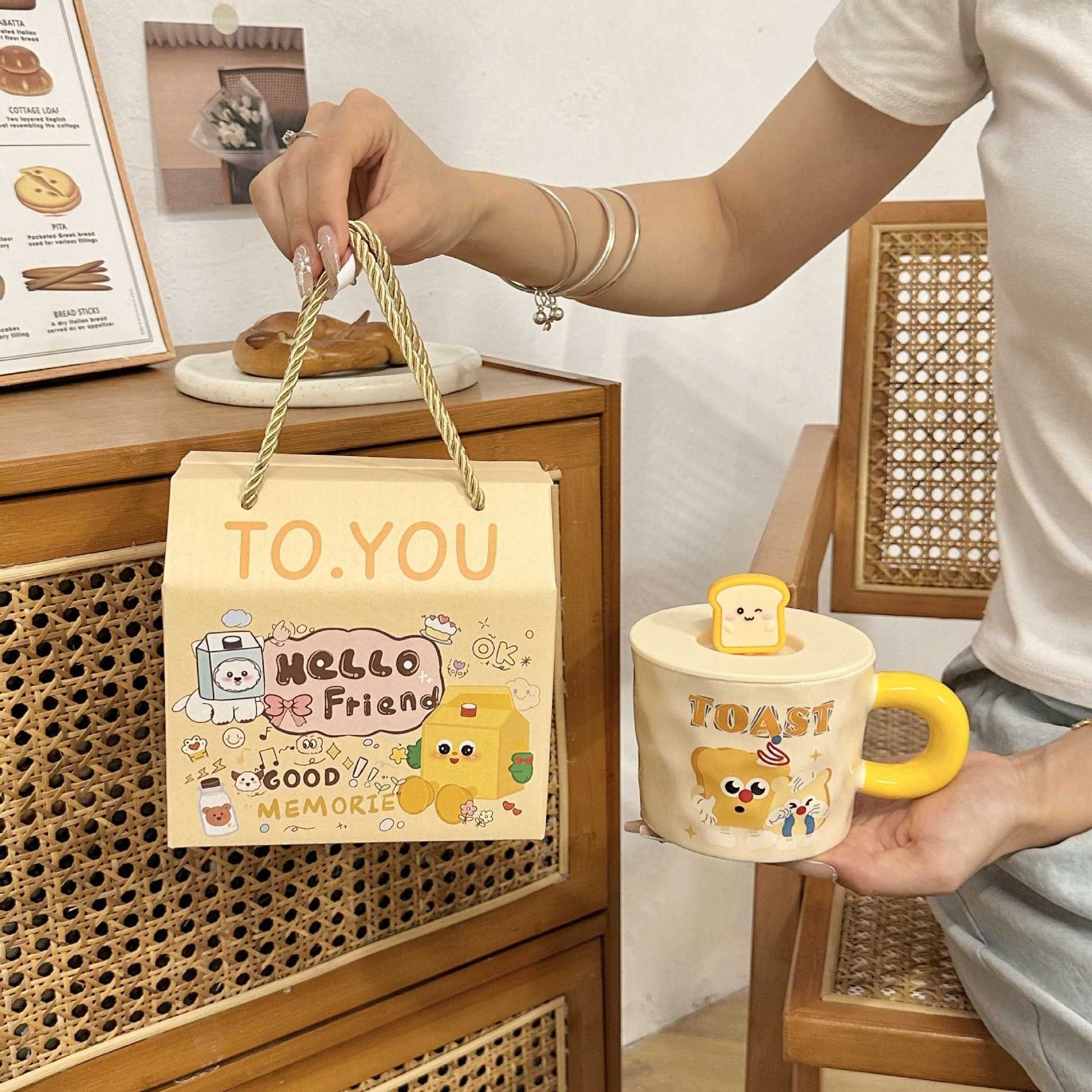 Cute Cartoon Cookie Porcelain Mug with Lid